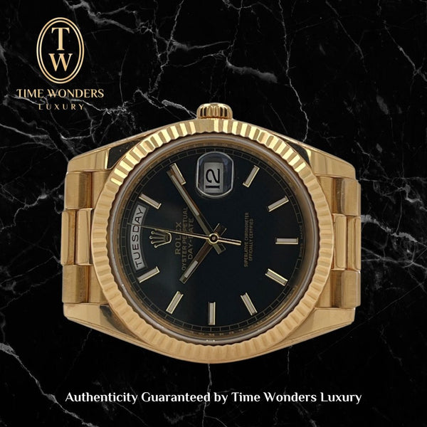 Like New Aug 2018 Rolex Day-Date 40mm Yellow Gold w Blk Dial 228238