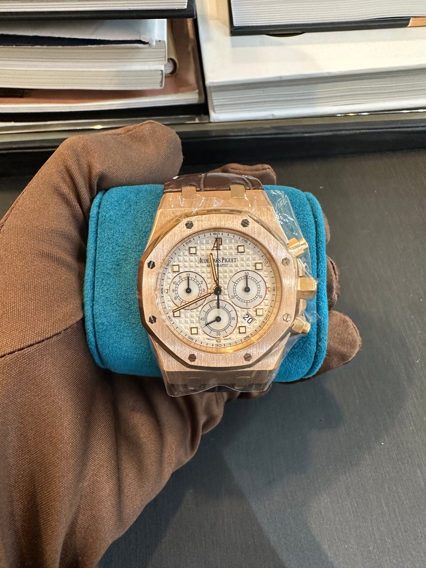 Audemars Piguet Royal Oak Ref No. 15400.OR