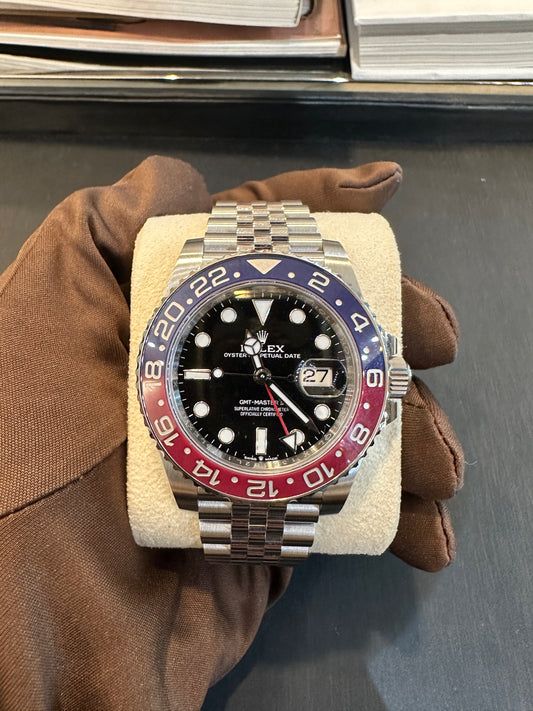 Rolex GMT-Master II 126710BLRO