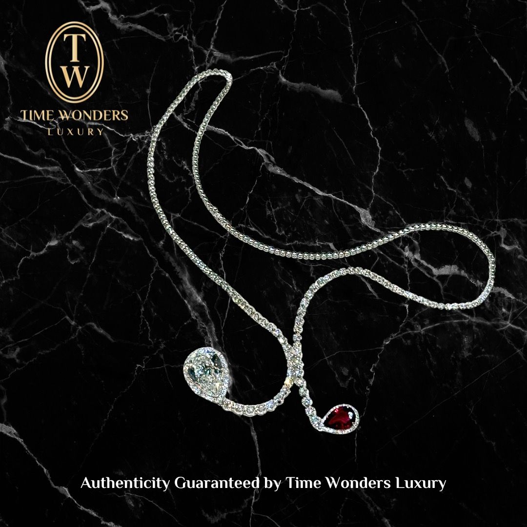 Like New Bespoke GIA Certified VS1 8.79 Carats Pear Shaped Diamond and Tourmaline Necklace