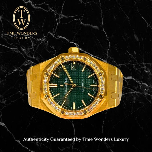 *Limited 30pcs* Like New April 2019 Audemars Piguet Royal Oak 37mm Yellow Gold Green Dial 15458BA 15458 Hourglass Edition