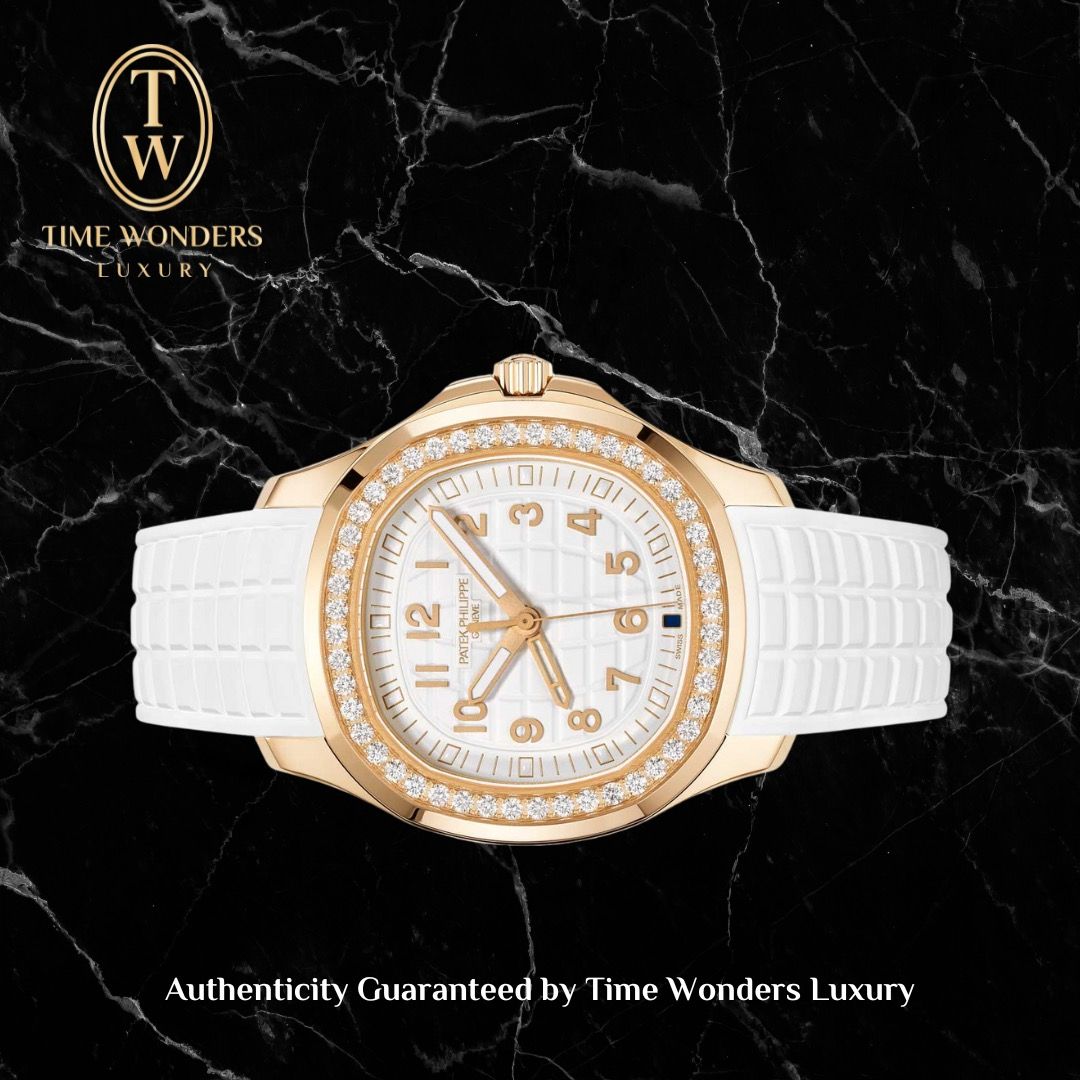 NOS Q4 2023 Patek Philippe Aquanaut Luce Rose Gold White Dial 5269/200R 5269 38.8mm